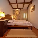 Rilovic House Srednji Radovcici