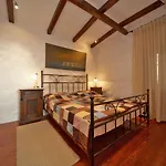 Rilovic House