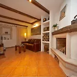 Сasa de vacaciones Rilovic House