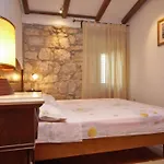 Rilovic House * Srednji Radovcici