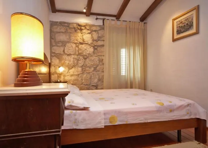 Rilovic House * Srednji Radovcici